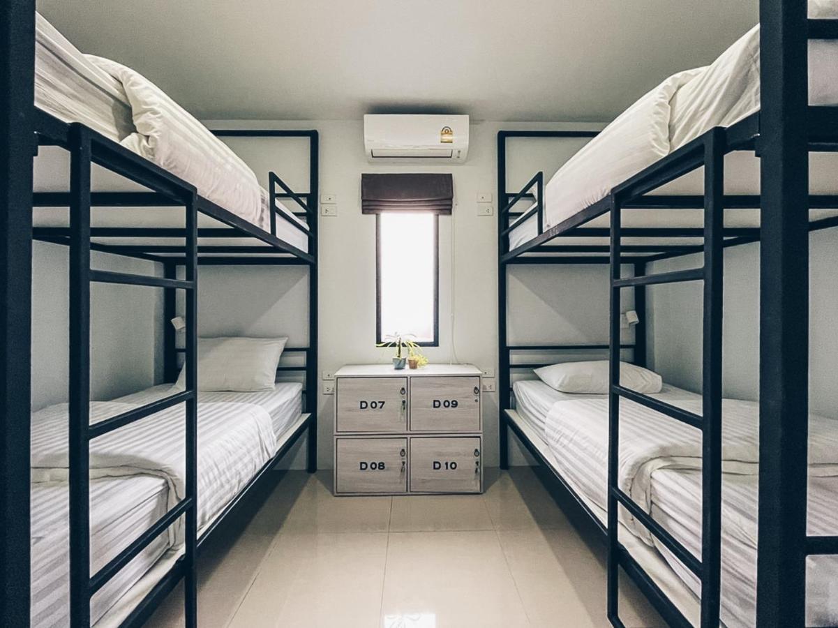 ทอลล์ ทรี กะตะ ภูเก็ต Hostel หาดกะตะ ภายนอก รูปภาพ