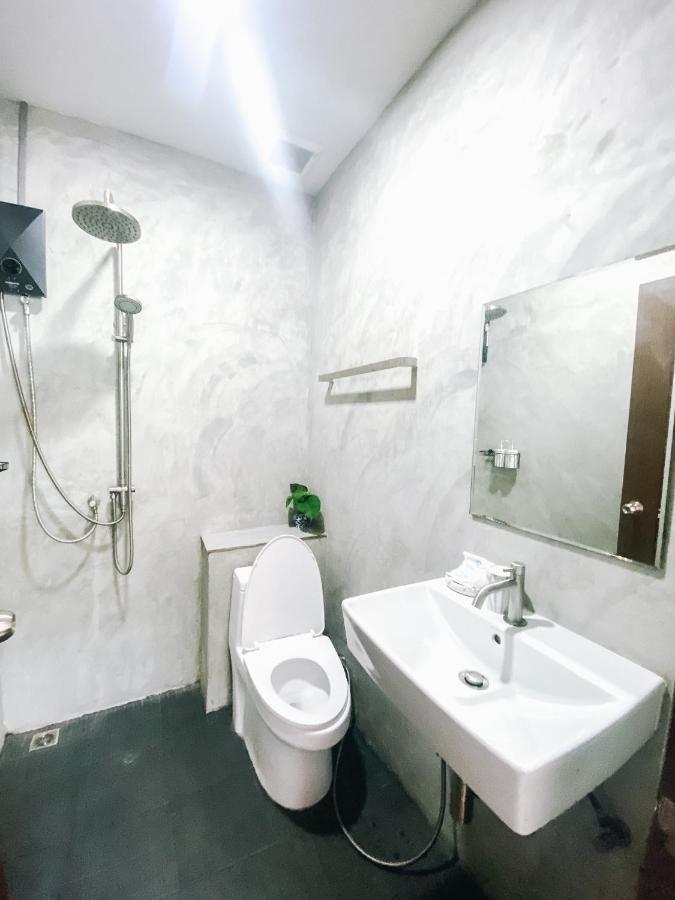 ทอลล์ ทรี กะตะ ภูเก็ต Hostel หาดกะตะ ภายนอก รูปภาพ