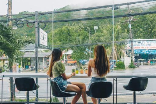 ทอลล์ ทรี กะตะ ภูเก็ต Hostel หาดกะตะ ภายนอก รูปภาพ